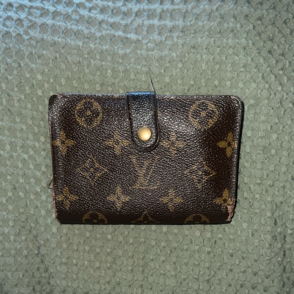 Vintage Louis Vuitton Brown Monogram Kisslock Wallet